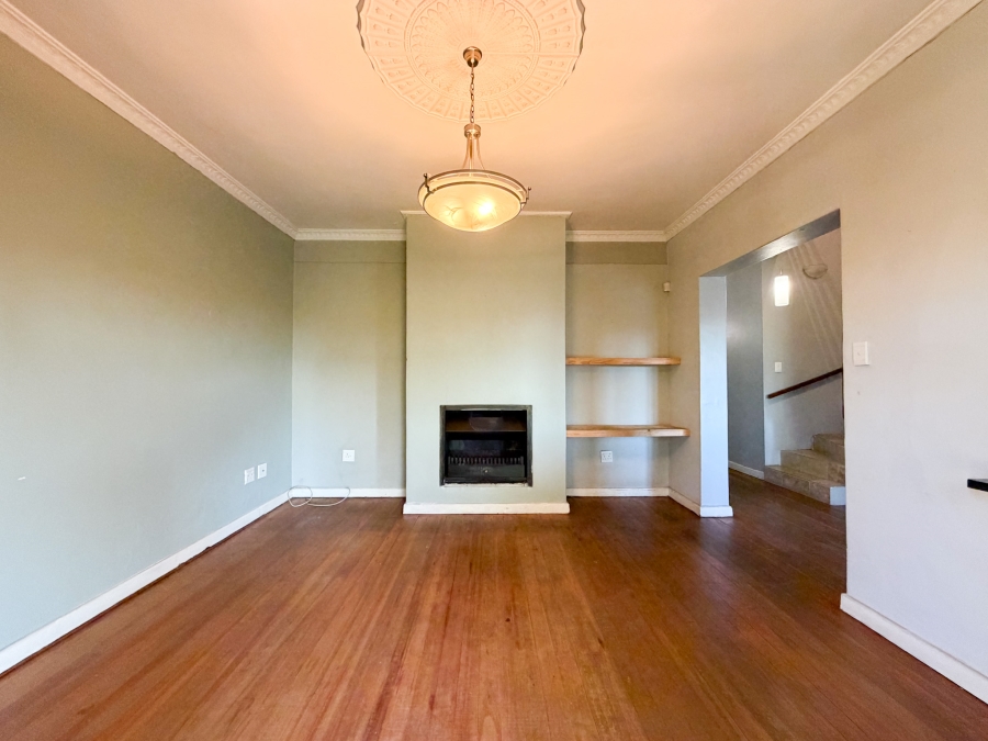 3 Bedroom Property for Sale in Vredehoek Western Cape